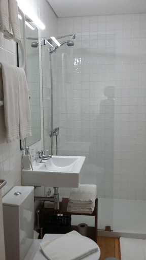 Bathroom 4, Casa 45, Porto