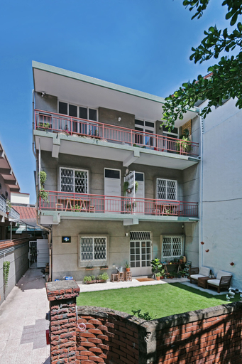 Exterior & Views, Civil Life Guesthouse Tainan, Tainan