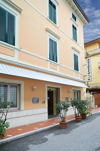 Exterior & Views 2, Hotel Cavallotti & Giotto, Pistoia
