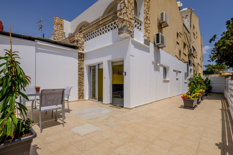 Exterior & Views, Gabinos - 1BR - Square Center