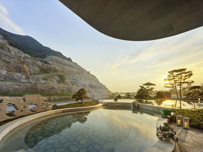 Sport & Beauty 2, Banyan Tree Nanjing Garden Expo, Nanjing
