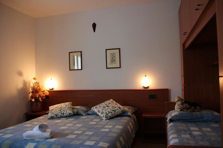 Bedroom 3, Bucaneve, Sondrio