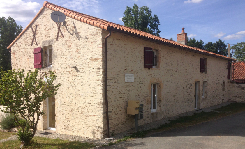 Exterior & Views 2, Chambres d'Hotes la Source, Vendée