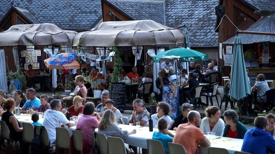 Food & Drinks 4, Camping le Paisserou - Bungalow, Aveyron