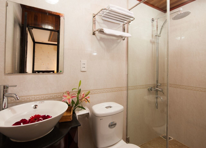 Bathroom, Halong Moonlight Cruises, Hạ Long