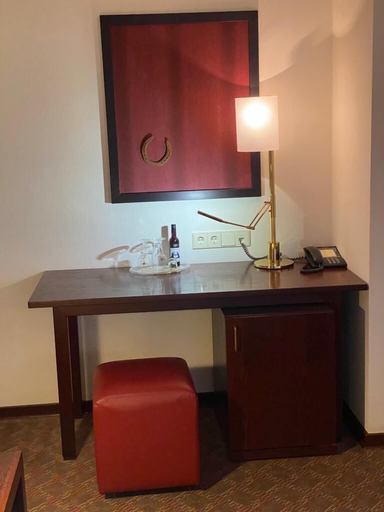 Bedroom 28