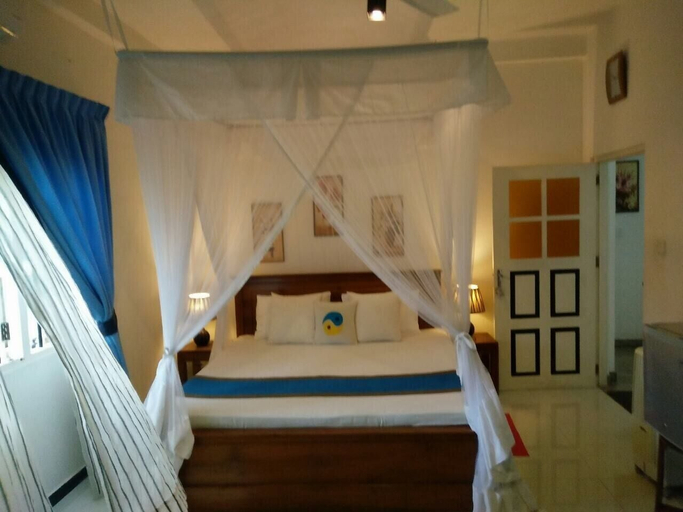 Room 2, Villa Shanthi, Mathugama