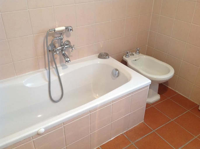 Bathroom 4, Agriturismo La Casa In Collina, Asti
