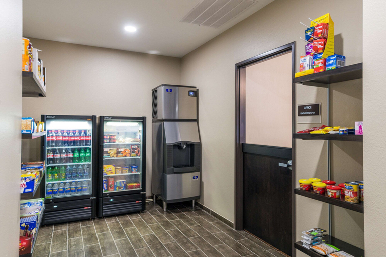 Food & Drinks 5, Sleep Inn Baxley, Appling