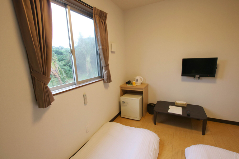 Bedroom 3, Rich Reson Ishigaki, Ishigaki