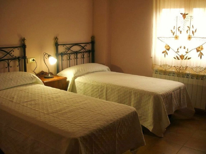 Bedroom 2, Hotel Rural Betania, León