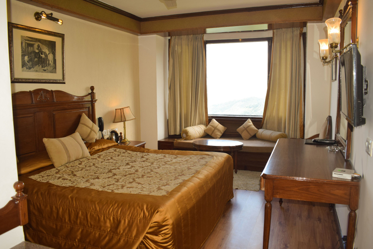 Bedroom 2, Sun N Snow Inn By Leisure Hotels, Almora