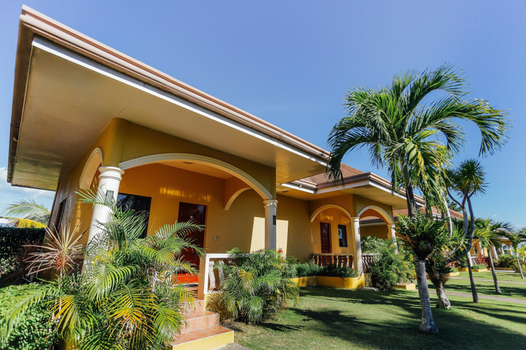 Exterior & Views 2, Turtle Bay Dive Resort, Moalboal