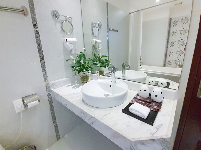 Bathroom 4, Cherry Hotel 1, Hai Bà Trưng