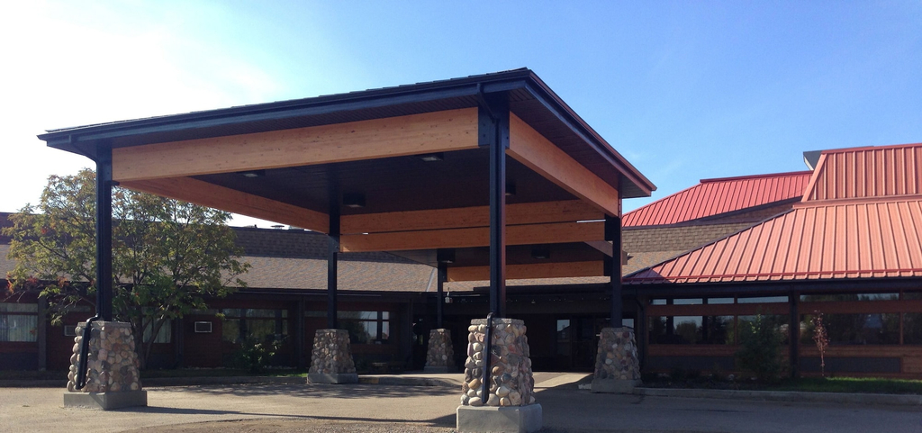 Exterior & Views