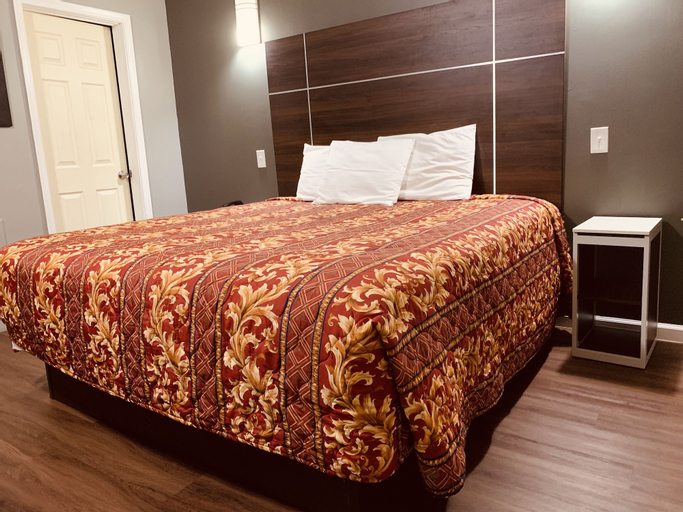 Bedroom 9