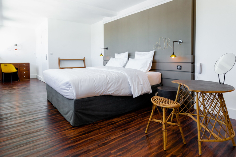 Bedroom 5, Bateau Libre, Finistère