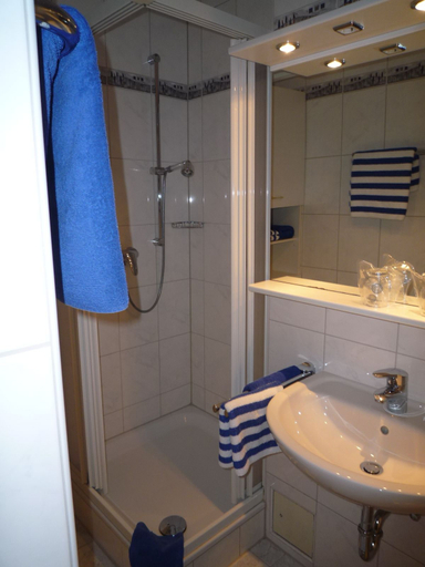 Bathroom 5, Sonnleiten-Rupert - Aparthotel, Passau