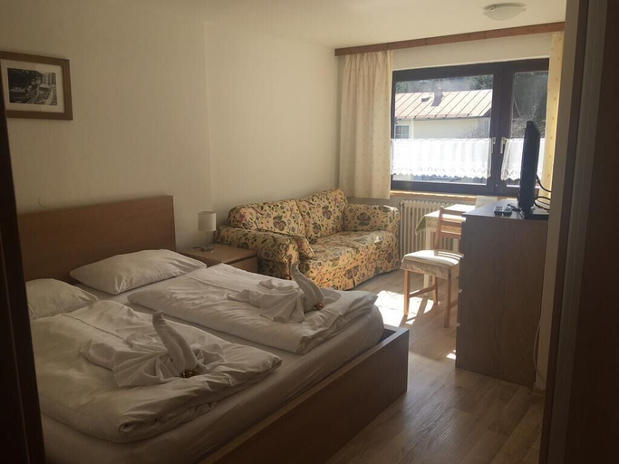 Bedroom 3, Alpenpension Haslinger, Sankt Johann im Pongau