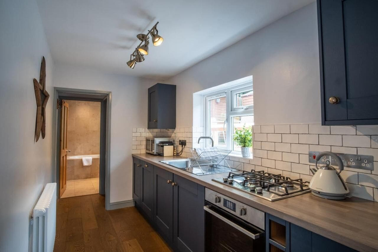 Others 5, Sailmaker's Cottage, Hampshire