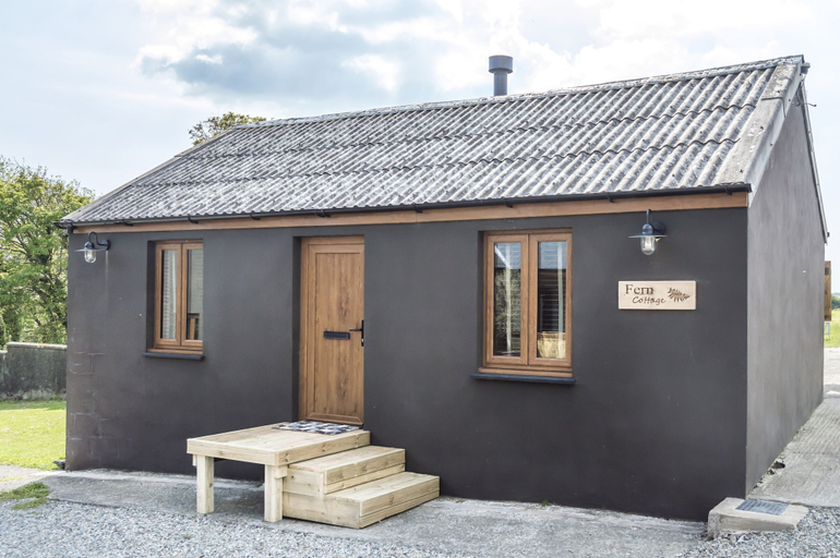 Exterior & Views 2, Fern Cottage - 1 Bedroom - Tiers Cross, Pembrokeshire