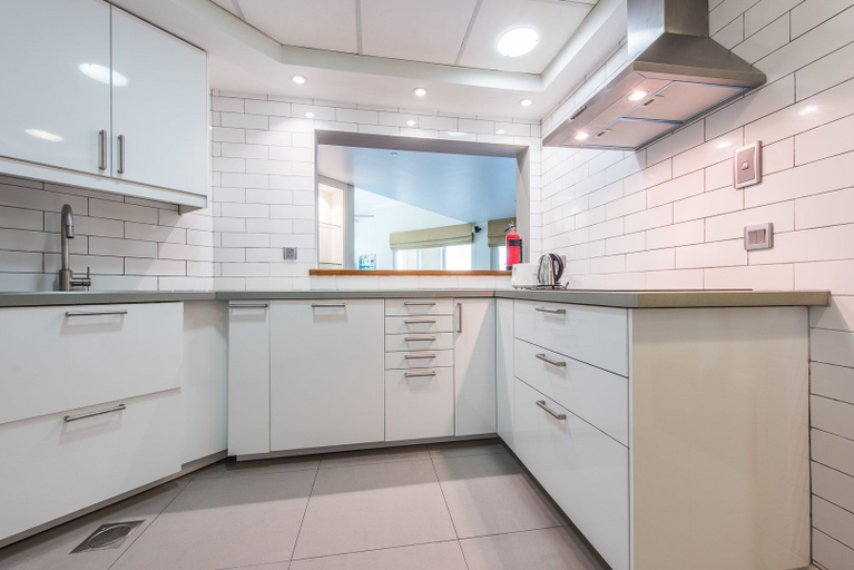 Private kitchen 5, Deluxe Holiday Homes - Shoreline, Dubai