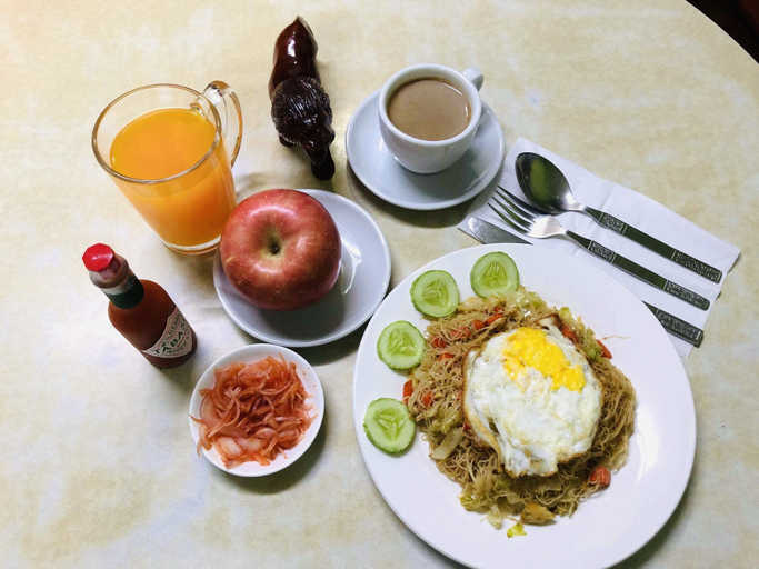 Food & Drinks 4, Moe Hostel, Yangon
