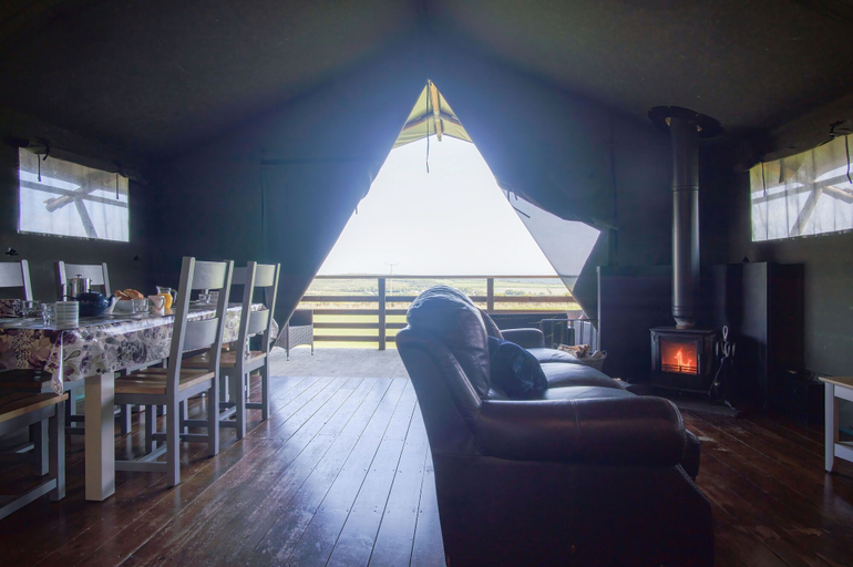 Others 5, Burryholmes Glamping Tent - Llangennith, Swansea
