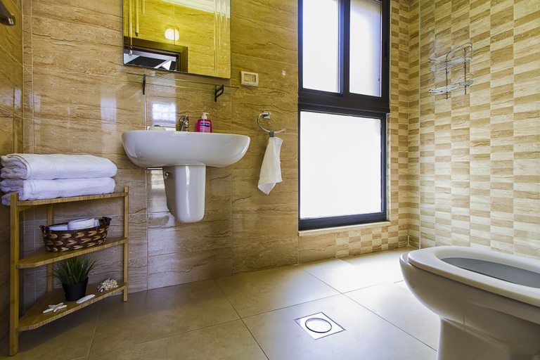 Bathroom, Villa Naya Branch 1 Couple Paradise, Shooneh Janoobiyyeh