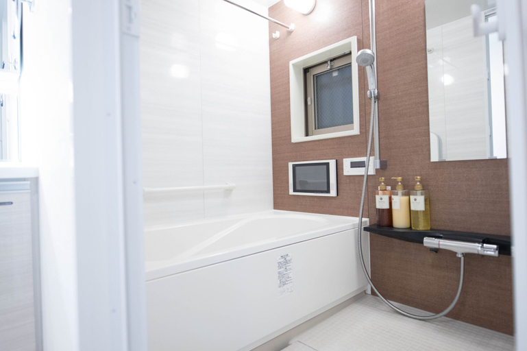 Bathroom 3, Ohma Hotel Shinsaibashi 9, Osaka