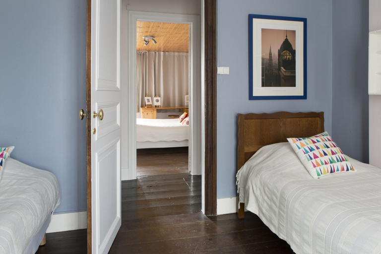 Bedroom 3, BnB Les Greniers de Madelgaire, Hainaut