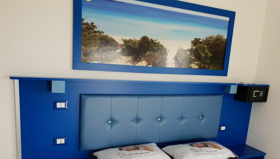 Bedroom 3, HOTEL CARAIBISIACO SUL MARE, Taranto