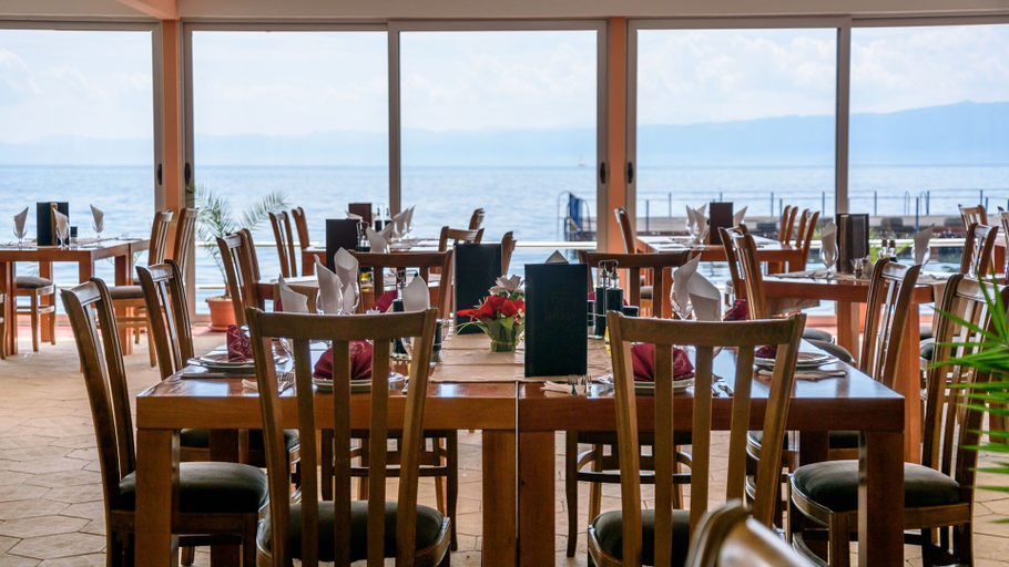 Food & Drinks 5, Hotel Mizo