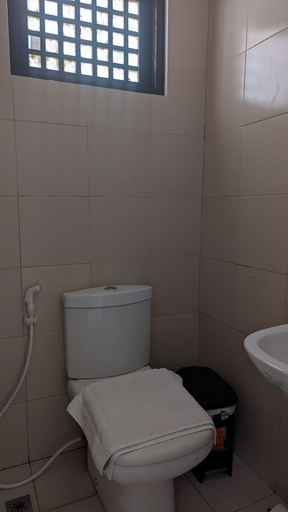 Bathroom 3, Aquaventure Reef Club, Mabini