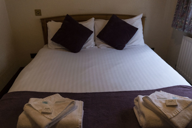 Bedroom 3, The Isca Arms, Newport