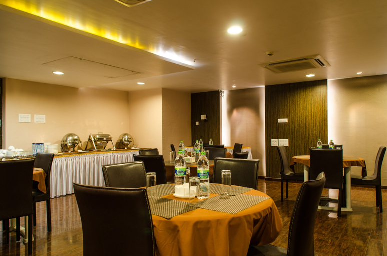 Food & Drinks 4, Mint Lxia, Pune