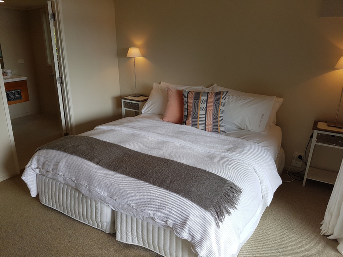 Bedroom 3, The Beach House, Rodney