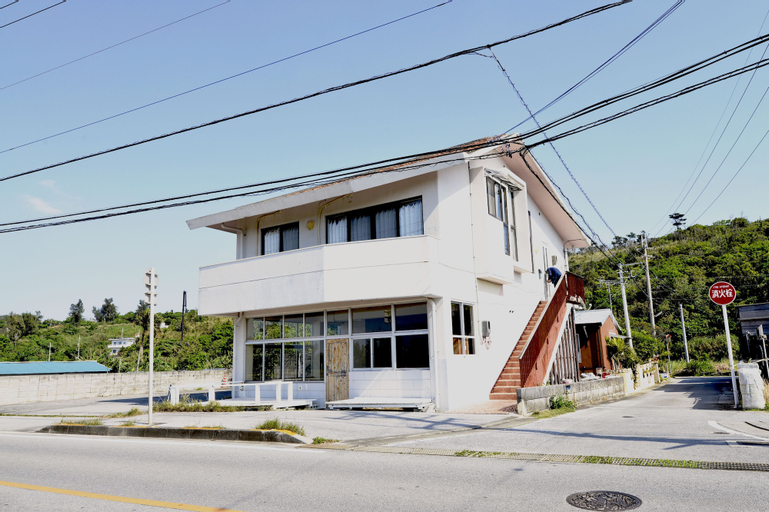 Bay Side Okinawa, Onna