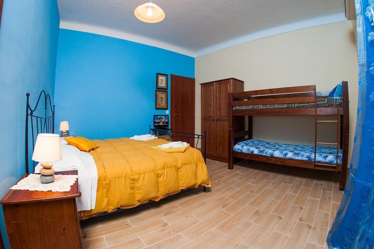 Bedroom 4, The Umberto 33, Enna