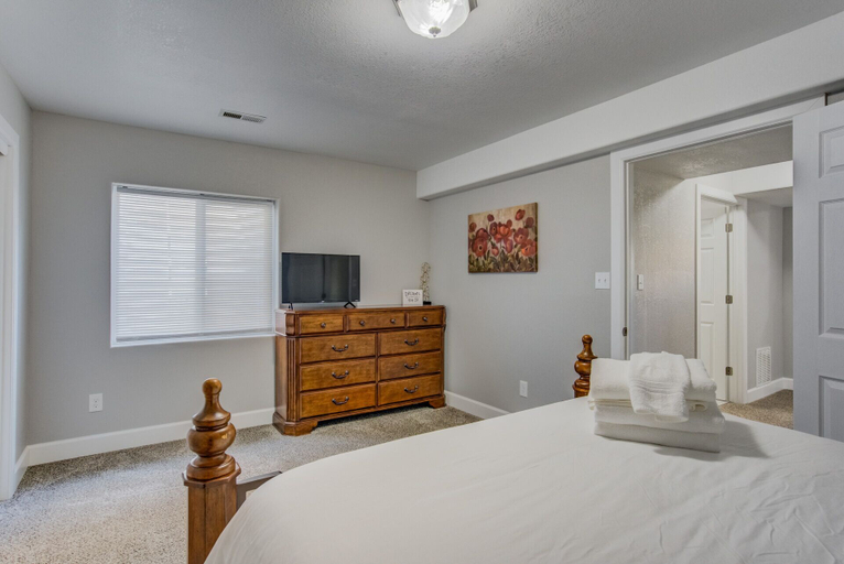 Bedroom 3, 5BR Theatre & Arcade AF Academy Trails, W/hot Tub!, El Paso