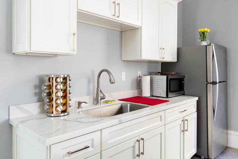 Others 4, Large and Lovely 3 Bedroom Flat, Alameda