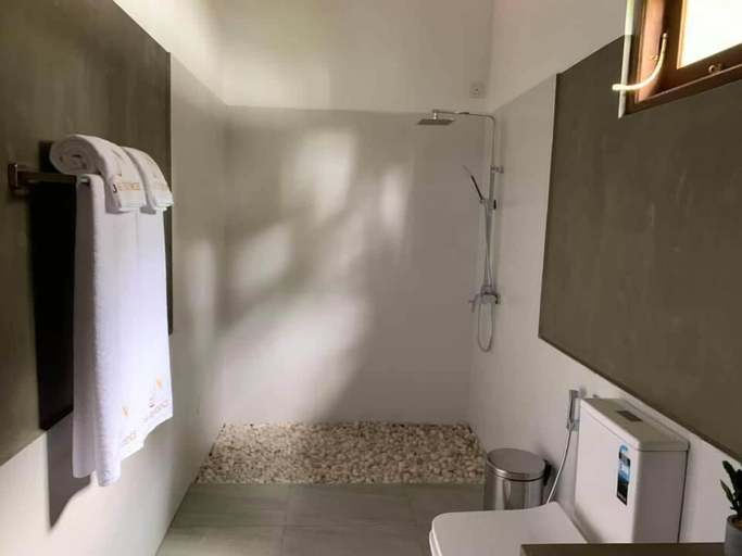 Bathroom, JAS Residence Pool Villa, Divulapitiya