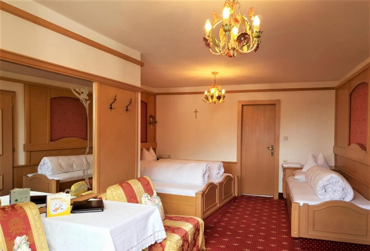 Bedroom 2, Hotel Gasthof Purner, Innsbruck Land