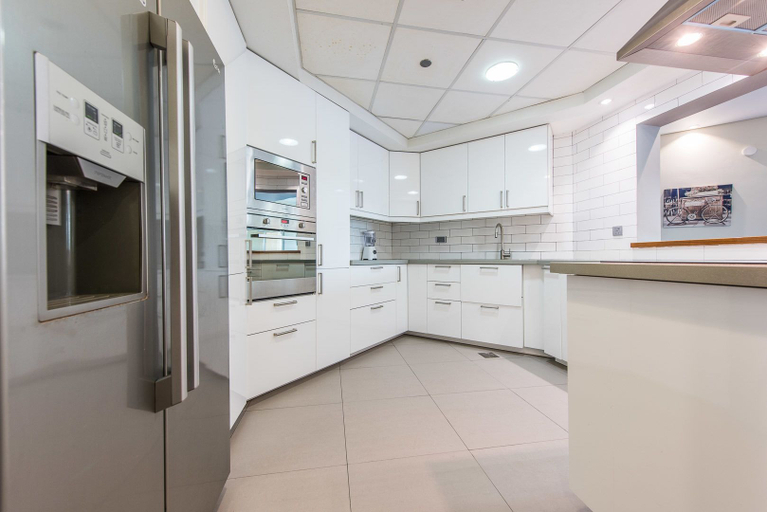 Private kitchen 4, Deluxe Holiday Homes - Shoreline, Dubai