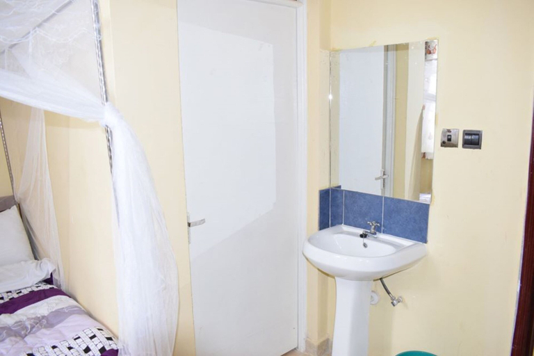 Bathroom, Reconfort Villa Guest House, Machakos Town