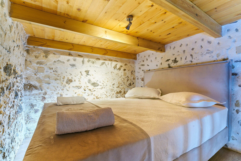 Bedroom 3, Achilleas Apartments, Crete