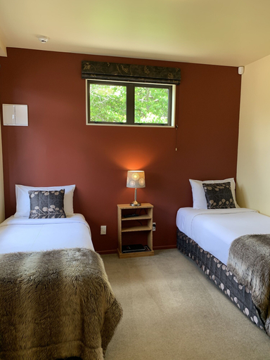 Bedroom 2, Snowhaven, Ruapehu