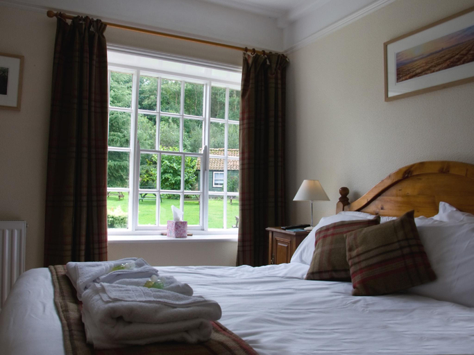 Bedroom 5, Horseshoe Hotel, North Yorkshire