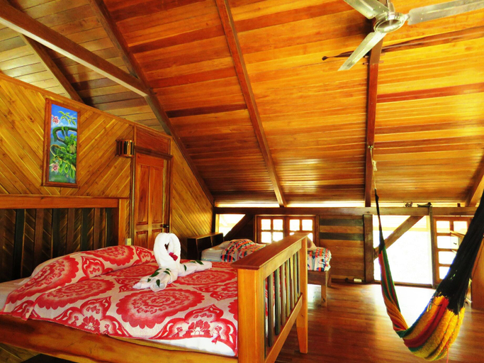 Bedroom 3, Crystal Paradise Resort
