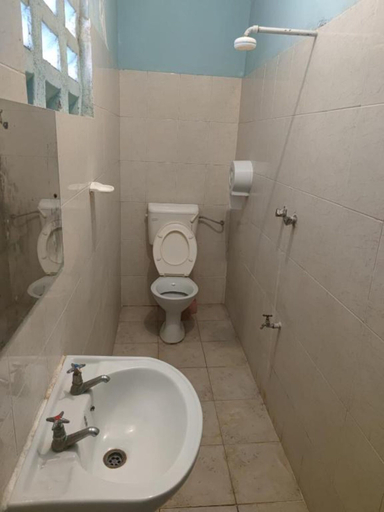 Bathroom 4, Titanic Hotel - Kilifi, Kilifi North